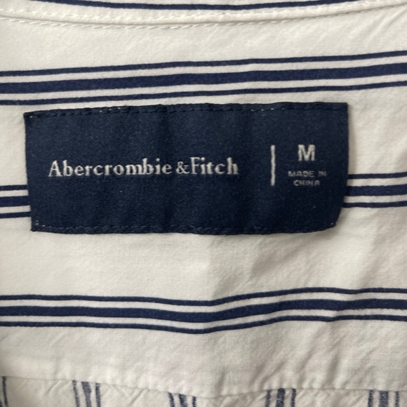 Abercrombie & Fitch Button Down Shirt (M) - Picture 3 of 5